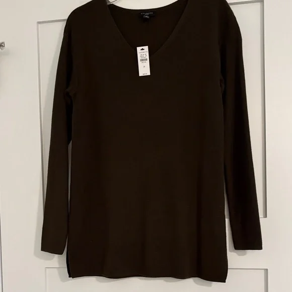 TALBOTS LODEN GREEN PULLOVER - Picture 1 of 4